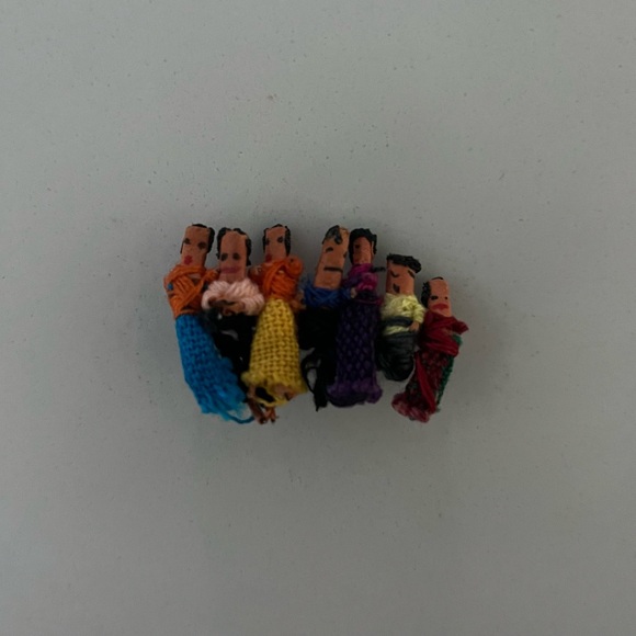 Vintage Mexican doll brooch - Picture 1 of 2